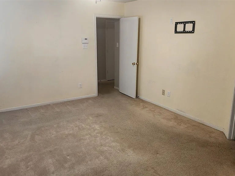 12214 Carriage Oak Cir — Photo 15