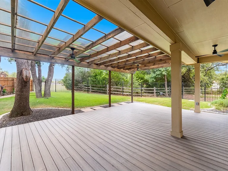 400 Pinnacle View Dr — Photo 33