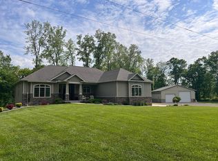 4264 W Benjamin Rd, Perry, MI 48872