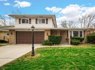 802 N Rainbow Dr, Glenwood, IL 60425
