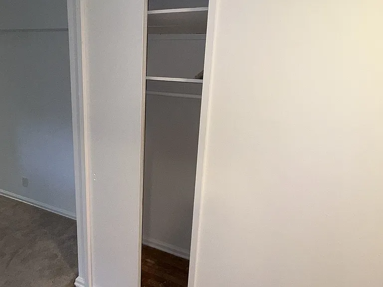 401 Park Pl #3F — Photo 8