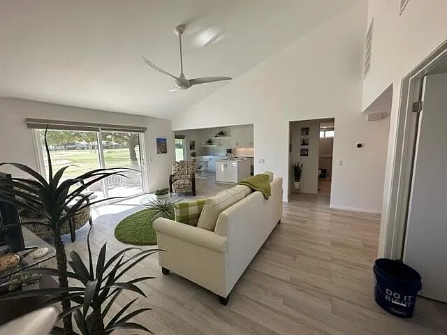 2 bed, 1337 sqft, $6,000 — Photo 2