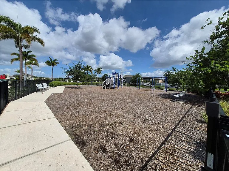 3615 Cat Mint St — Photo 36