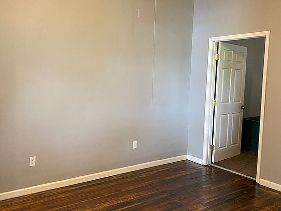 5th image of 706 Tricou St #706