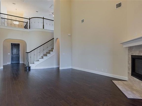 4th image of 3708 Trinidad Dr
