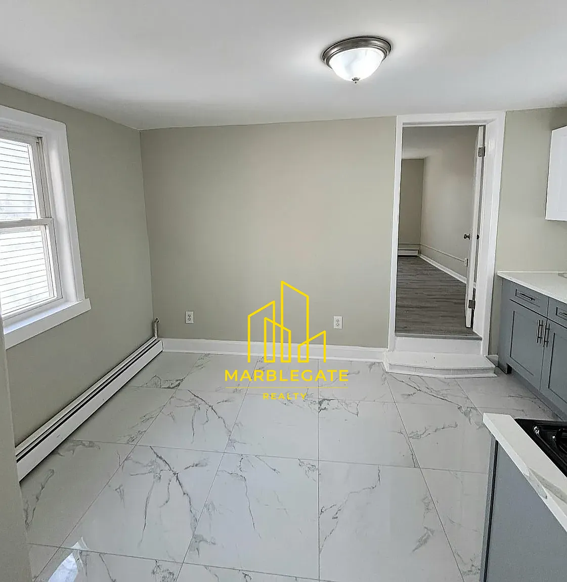 3 bed, 1050 sqft, $2,150 — Photo 2