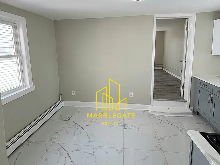 123 Parker St #22 — Photo 2