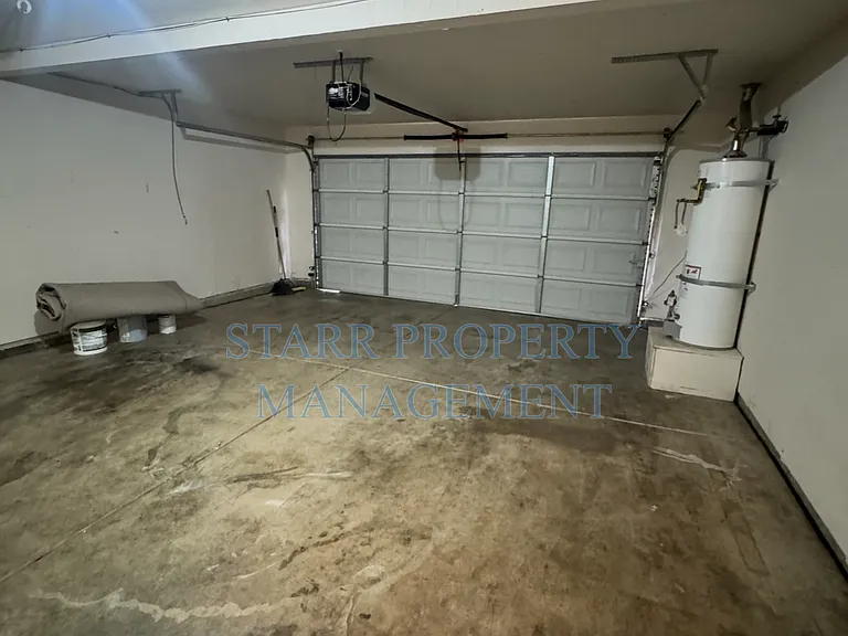 4355 Legacy Ct — Photo 6