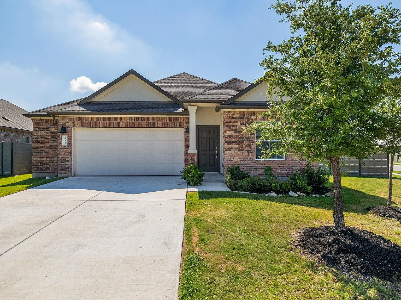 4 bed, 3.0 bath, 2037 sqft, $2,300 — Photo 1
