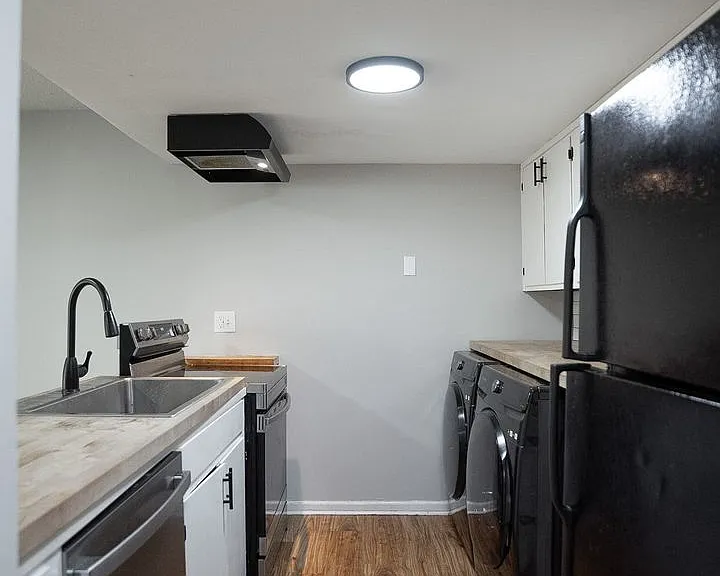 2398 Winston Way — Photo 22