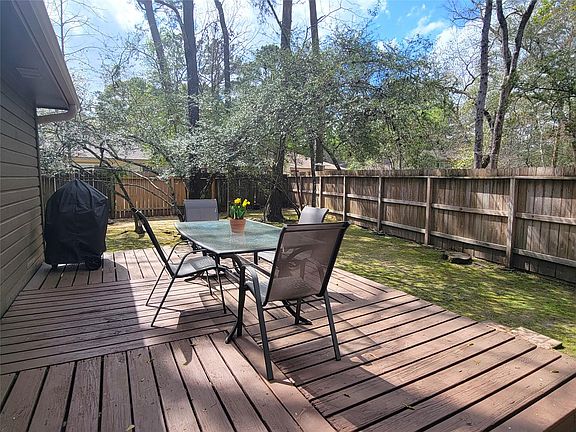 2nd image of 39 Whistlers Walk Pl