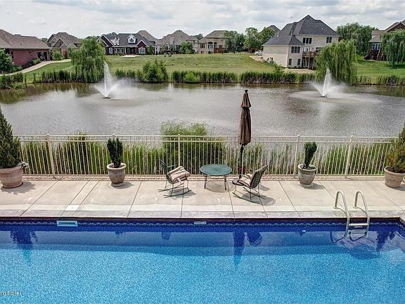 40 18710 Brookshade Ln