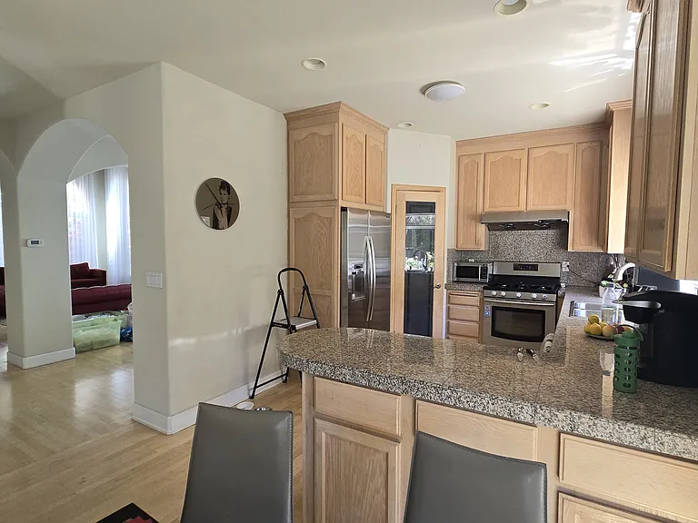 10553 Johnson Ave — Photo 5
