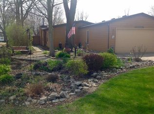 217 E North St, Westfield, IN 46074