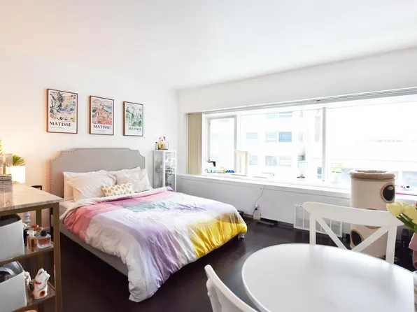 555 E William St APT 2B, Ann Arbor, MI 48104