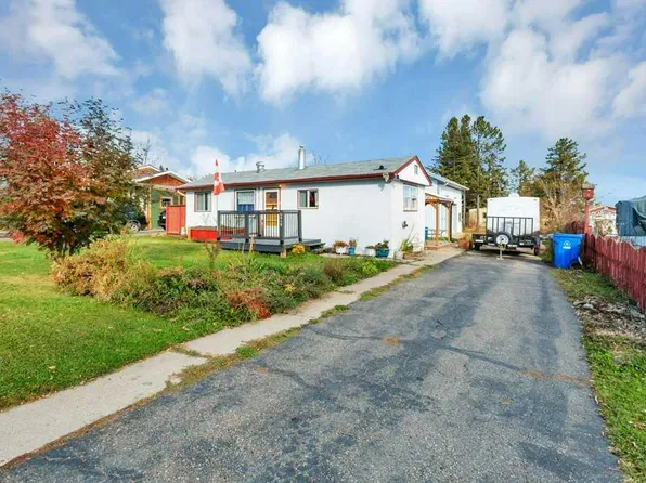 4910 S 56th Ave, Rimbey, AB T0C 2J0