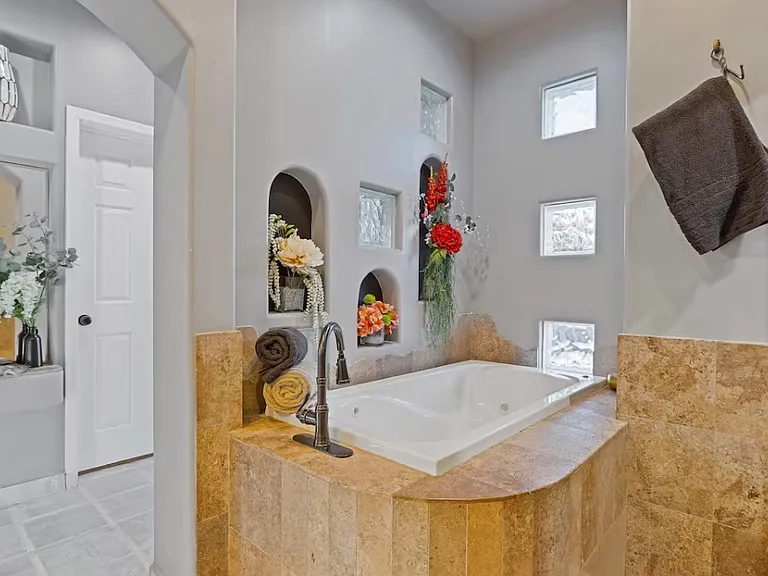 7608 E Osborn Rd — Photo 16