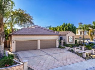 17461 Half Moon Ct, Riverside, CA 92503