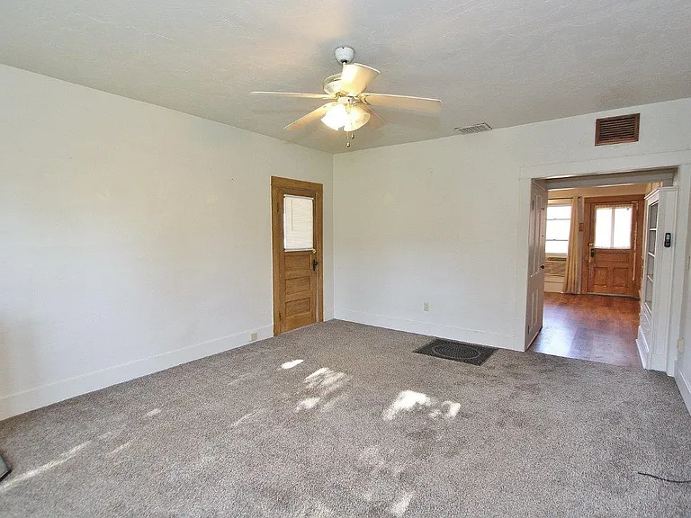 3344 W South Slope Rd — Photo 6