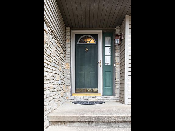 3rd image of 3807 S Bainbridge Dr