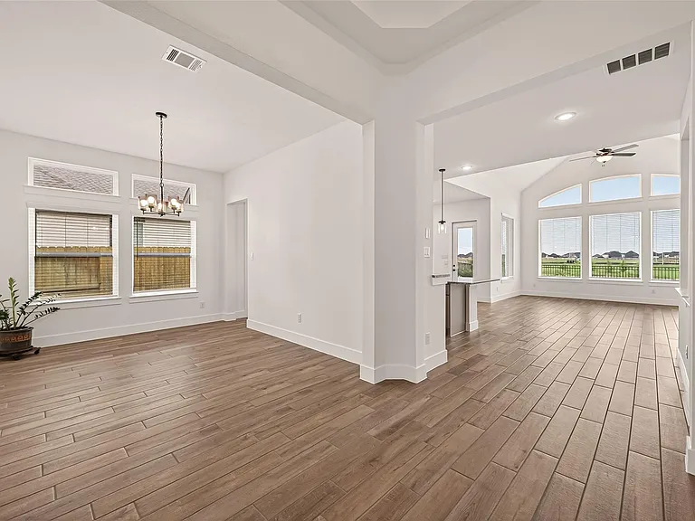 2907 Wild Berry Ct — Photo 8
