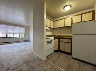 16-401 Niles St, Hartford, CT 06105