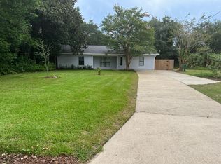 1110 Middle Dr, Fort Walton Beach, FL 32547