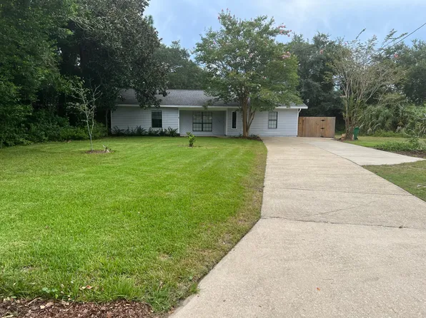 1110 Middle Dr, Fort Walton Beach, FL 32547