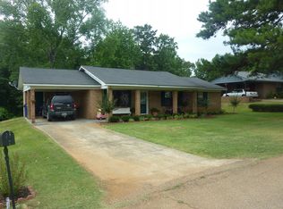 379 Pineridge Dr, Pontotoc, MS 38863