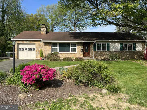 124 Wynnwood Dr, Wilmington, DE 19810