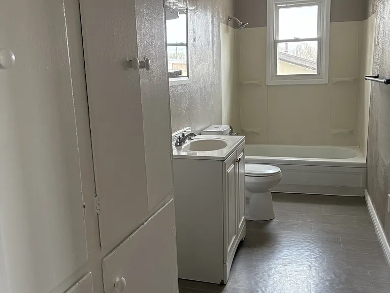 5800 Newport St #4-1 — Photo 10