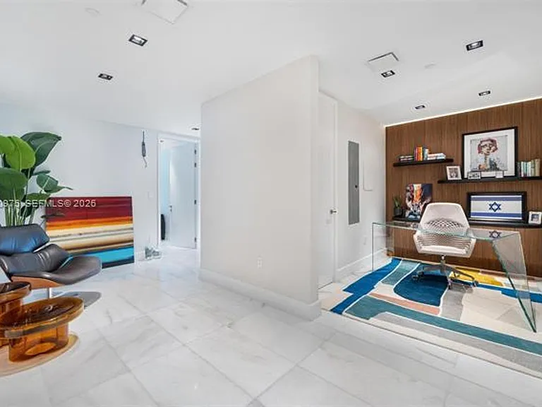 700 NE 26th Ter #3901 — Photo 20