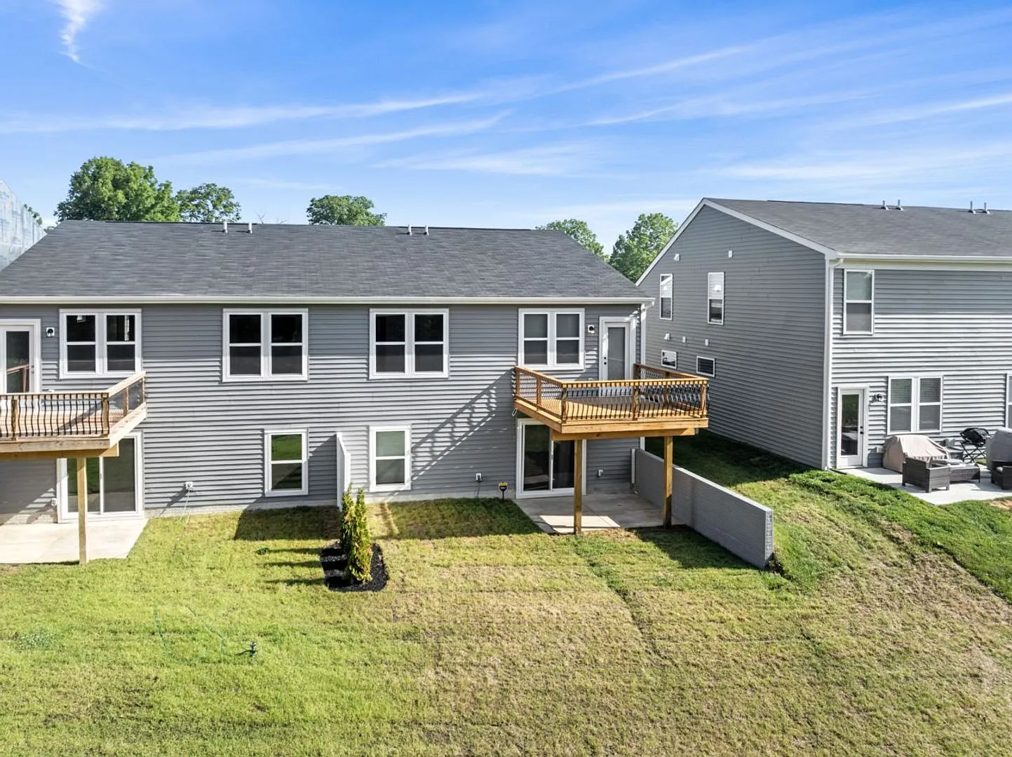 Short Term New Construction Townhouse for rent! Rental tell the end of May — Photo 4