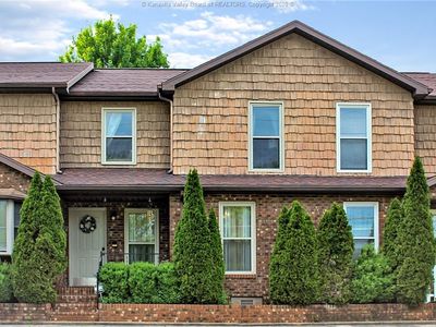 5235 Beechcrest Dr, Cross Lanes, WV, 25313