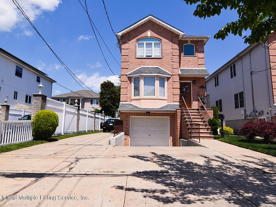 1st image of 233 Yetman Ave
