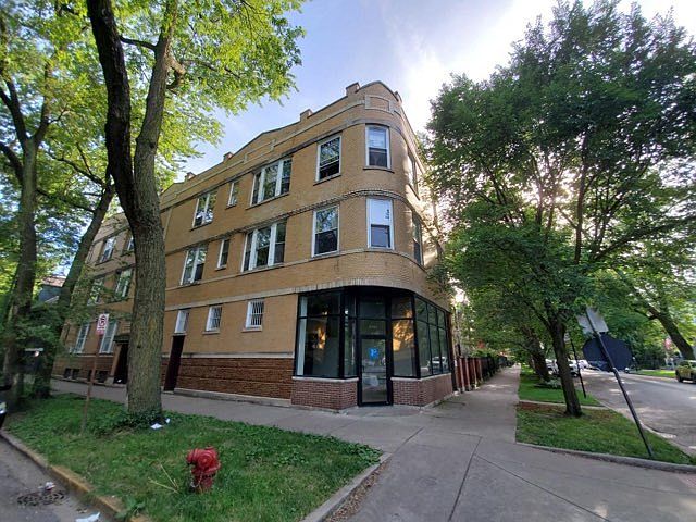 1st image of 1322 N Hoyne Ave #2