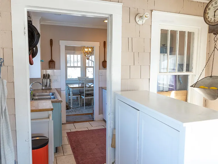 2103 S Clarkson St — Photo 20