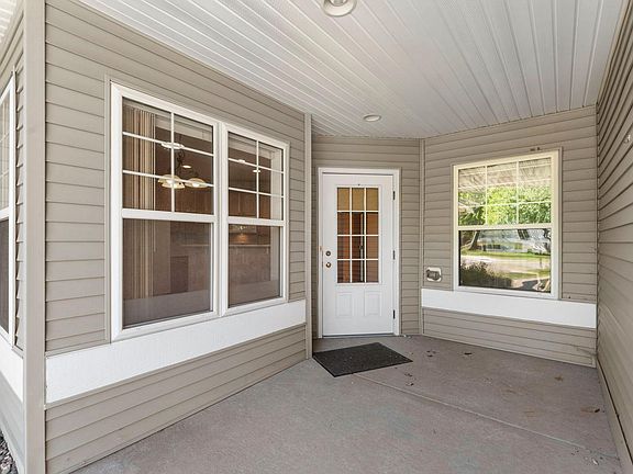 4th image of 7447 Timber Crest Dr S