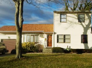 51 W White St, Brentwood, NY 11717