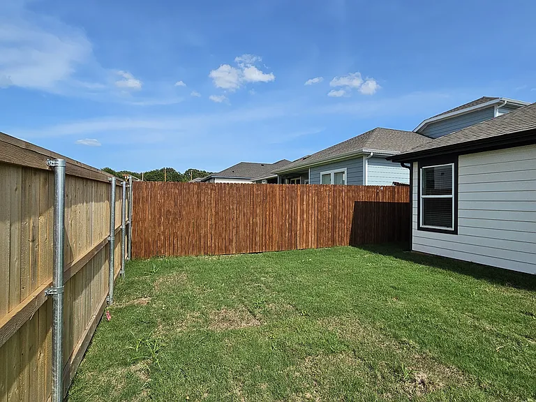 1635 Blaire Dr — Photo 32