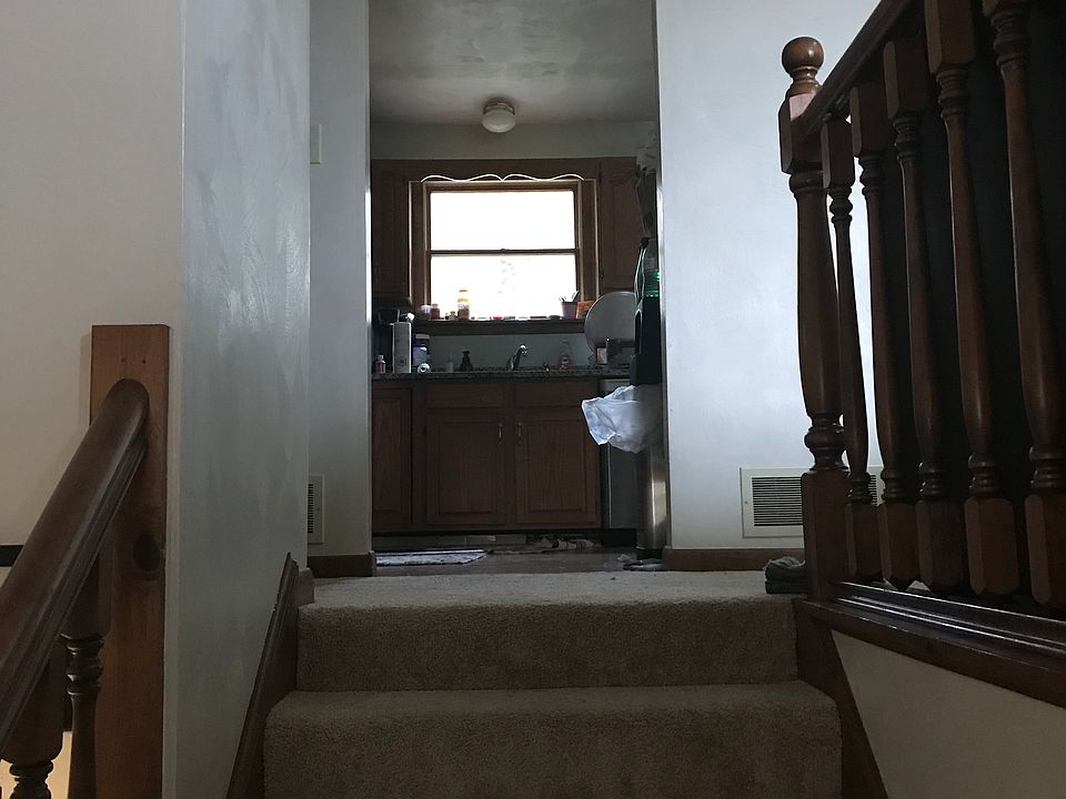 Entrance stairway