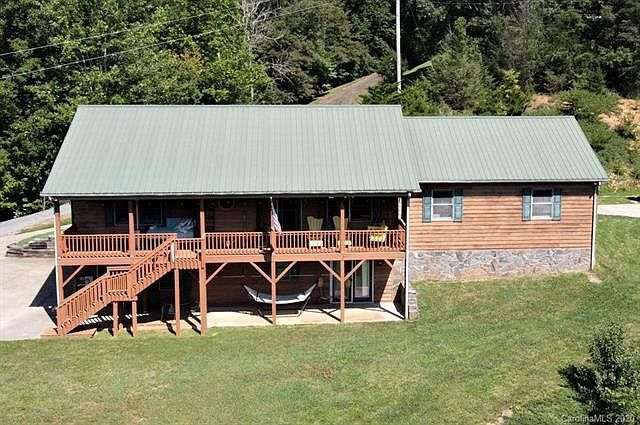 1st image of 90 Robinette Dr