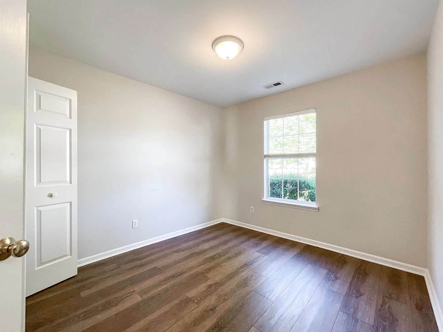 1037 Ridgefield Circle - 1 — Photo 3