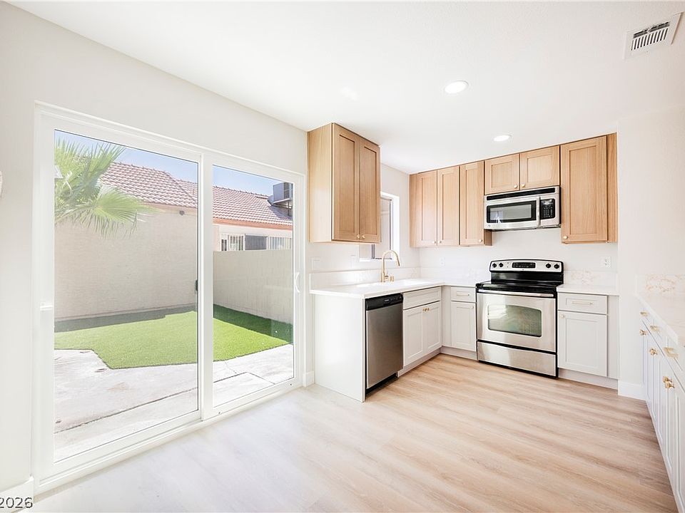 1st image of 2822 Sesame Dr