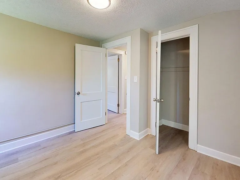 4528 Rainbow Rd — Photo 57
