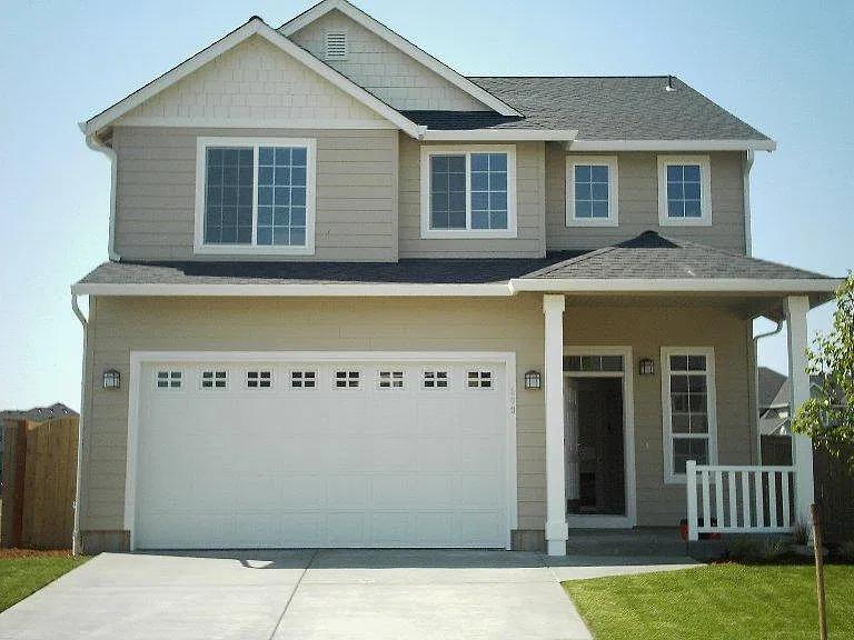 3 bed, 2.5 bath, 2093 sqft, $2,850 — Photo 1