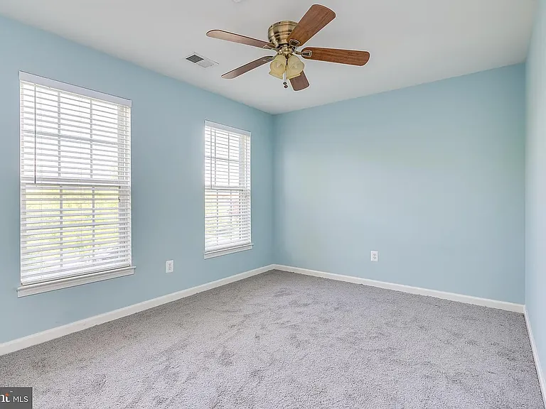 1353 N Fairfax Blvd — Photo 26