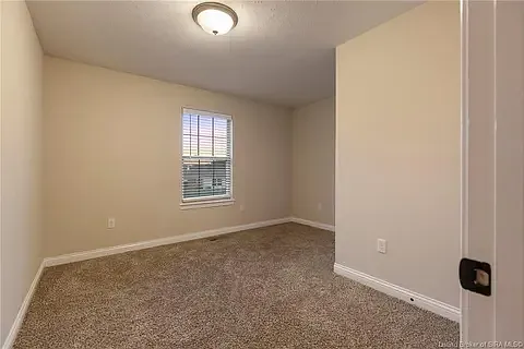 611 Knob Hill Rd — Photo 12