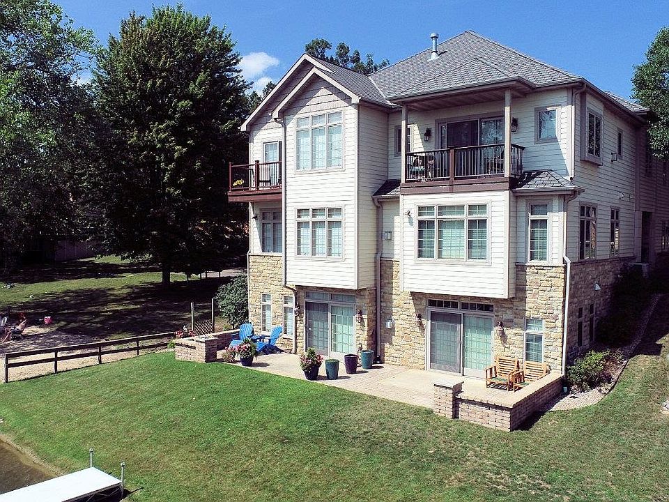 1st image of 1186 E Hiawatha Dr #B