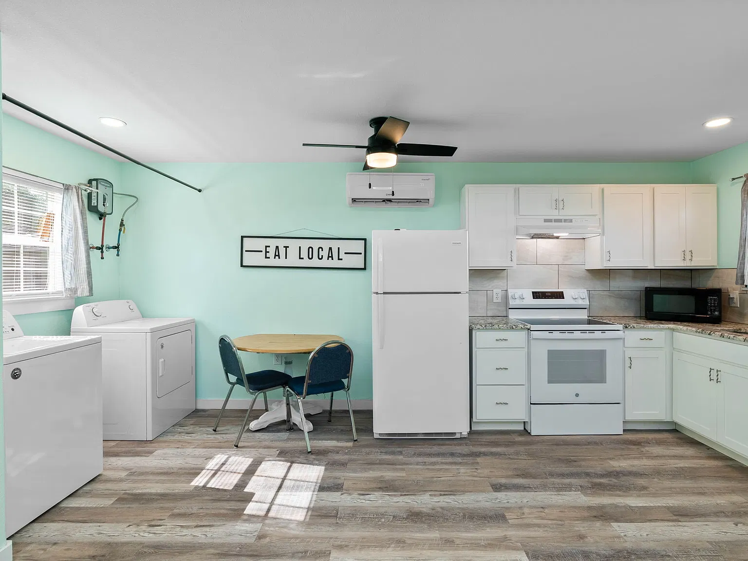 2 bed, 656 sqft, $1,400 — Photo 4